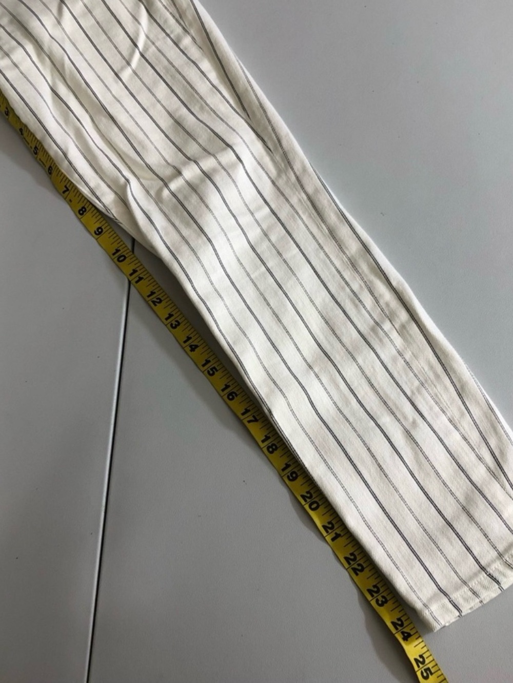 Citizens of Humanity Rocket Crop High Rise Skinny Jeans – White/Black Pinstripe - Picture 8 of 8
